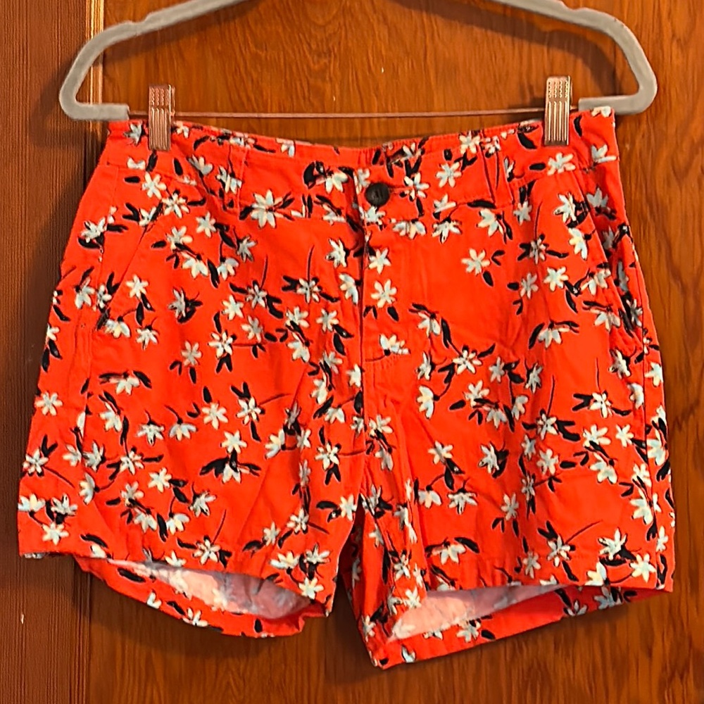💜💜a.n.a. Floral Twill Ladies Shorts Size 8